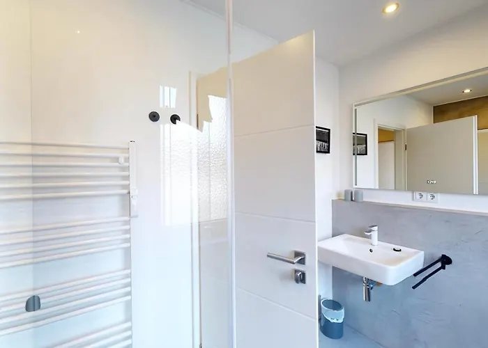 3-zimmer, 70 Qm 3 Minuten Zum Und Zentrum Whg Timme 3 *